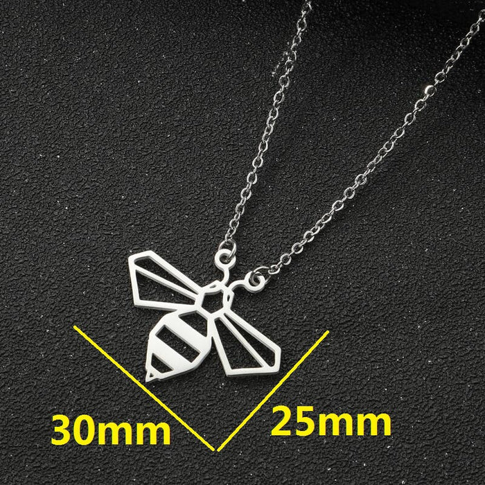 Hollow bee pendant necklace, cross-border wish new fashion stainless steel light luxury women's jewelry