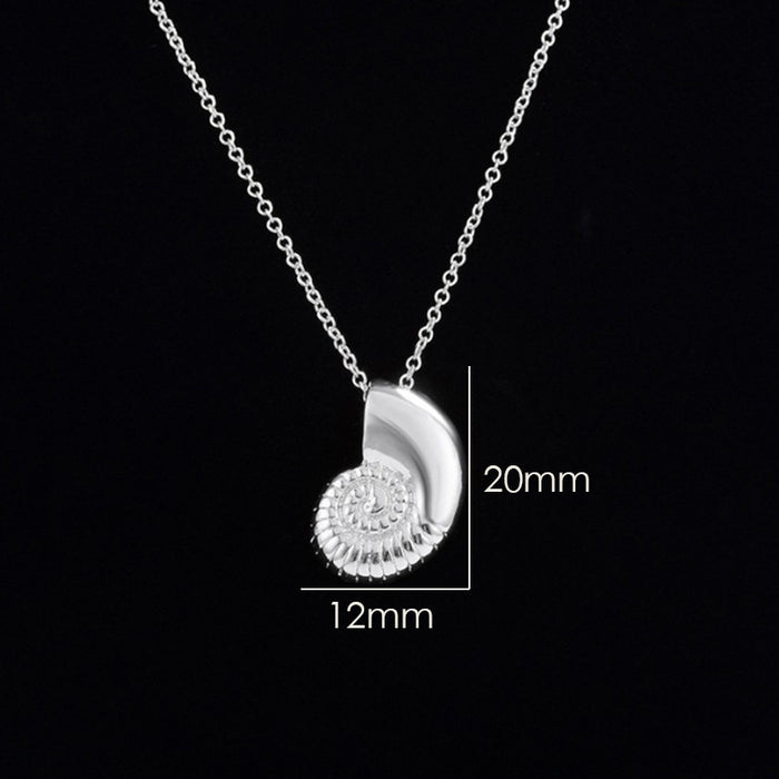 Dog paw print heart necklace, hollow love clavicle necklace popular in Europe and America, now wholesale