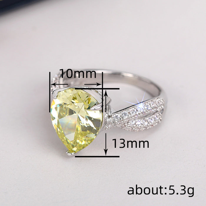 Pear-shaped teardrop ring