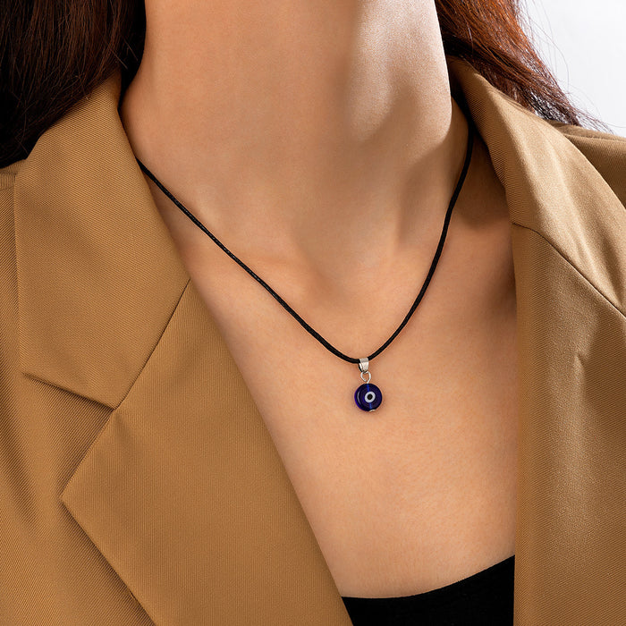 Conjunto de collar con colgante de corazón: cadena geométrica de tres capas para mujer