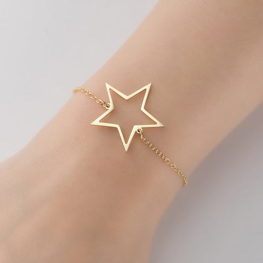 Pulseras de estrellas de acero inoxidable, pulseras colgantes de estrellas de cinco puntas japonesas y coreanas de estilo frío al por mayor