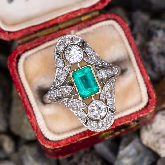 Hollow pattern ring lace imitation emerald zircon evening ring