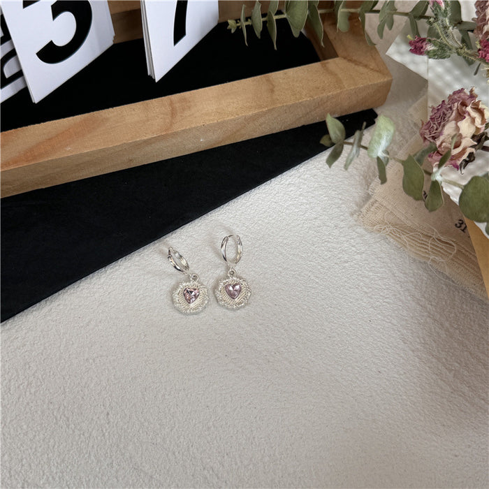 Sweet and cool hot girl earrings Korean style personality love tulip earrings