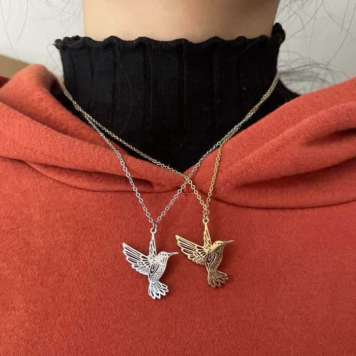 Collar con colgante de colibrí hueco de origami, cadena de suéter de invierno que combina con todo al por mayor