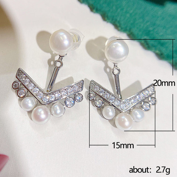 Baroque imitation pearl earrings V-shaped diamond earrings