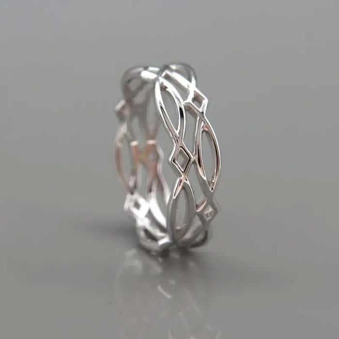 Wholesale simple new style ring winding hollow braided index finger ring