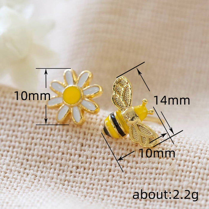 Small daisy earrings asymmetrical bee earrings