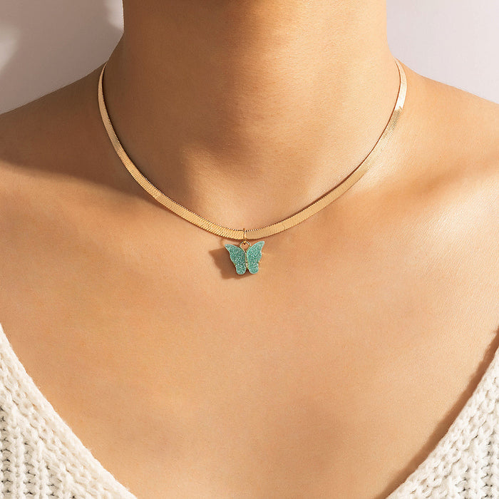 Collar de una sola capa con cadena de mariposas de moda y cadena de hueso de serpiente con diseño geométrico de animales