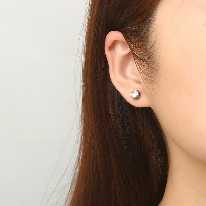 Simple diamond-studded cone earrings, trendy and versatile stainless steel earrings