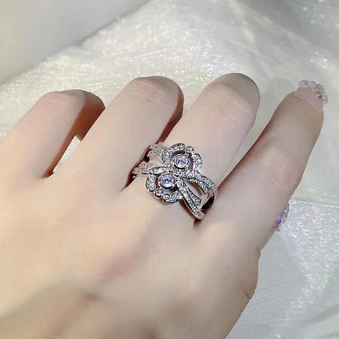 Retro style flower round diamond ring for women symmetrical cross ring