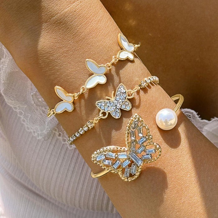 Conjunto de pulseras de mariposas con diamantes de imitación de lujo y detalle de perlas: conjunto de tres piezas