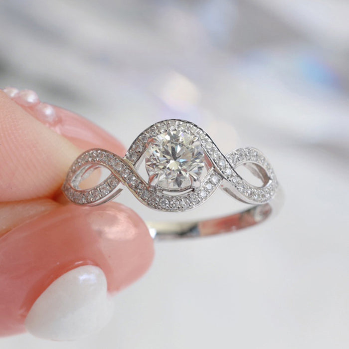 Micro-inlaid four-claw luxury zircon ring for girls