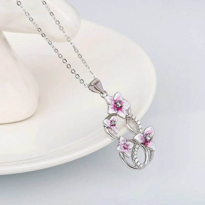 Butterfly Love Flower Pendant Flower Necklace Light Luxury Pendant