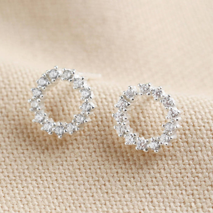 Circle earrings, fashionable and exquisite earrings