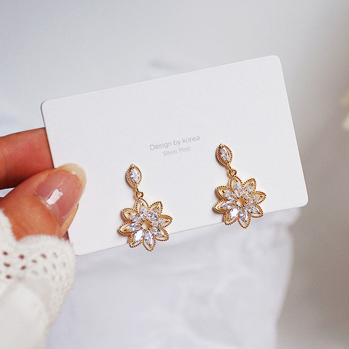 Micro-inlaid zircon crystal flower earrings vintage earrings