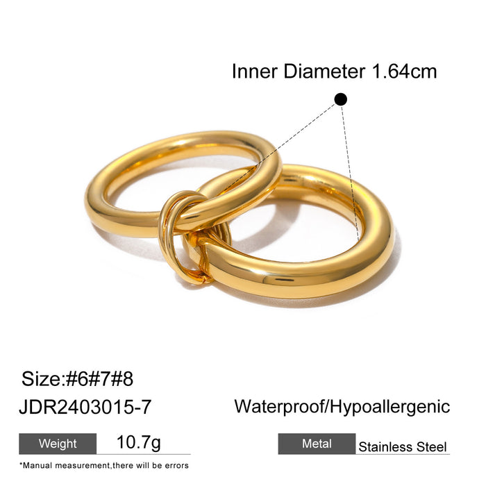 Elegante anillo de acero inoxidable bañado en oro de 18 quilates con acabado texturizado