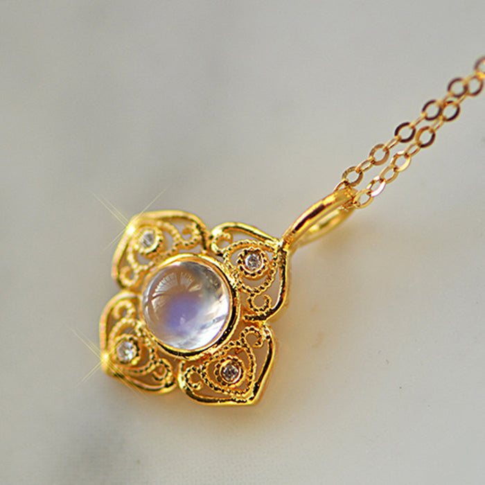 Four-leaf clover hollow pendant earrings vintage set