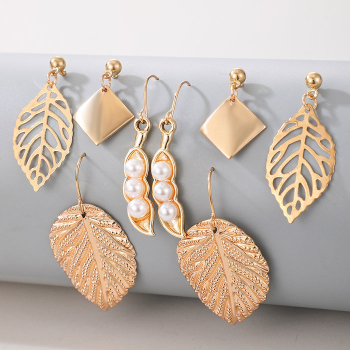 Vintage golden leaf pea temperament earrings four-piece set