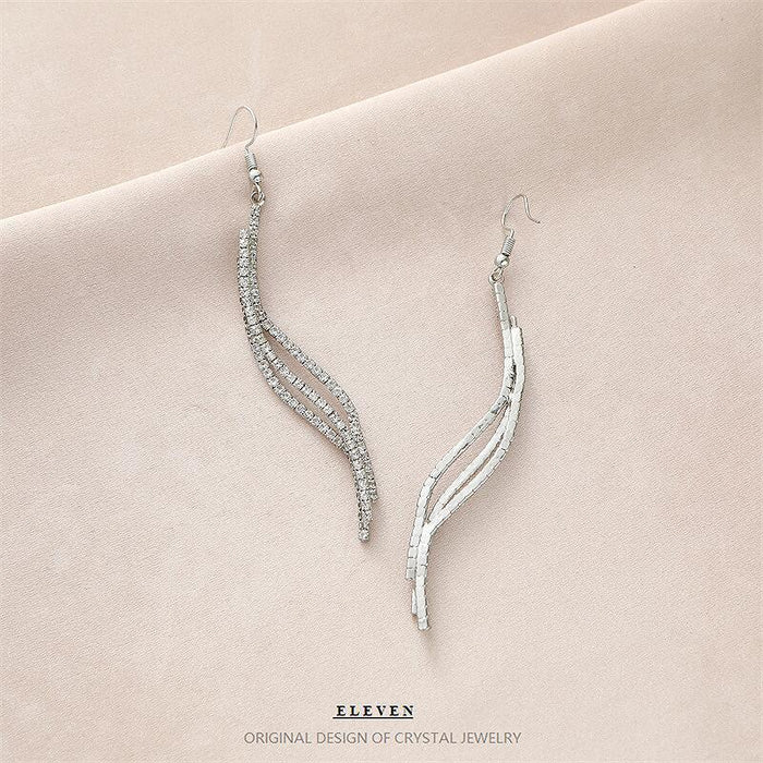 Vintage Metal Earrings - Unique and Stylish Jewelry for Women