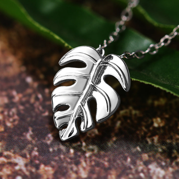 Vintage Monstera Leaf Women's Clavicle Necklace