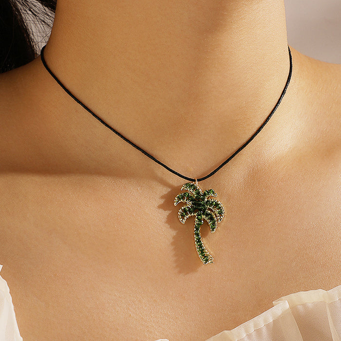 Green Diamond Coconut Tree Single Layer Necklace with Geometric Irregular Clavicle Chain