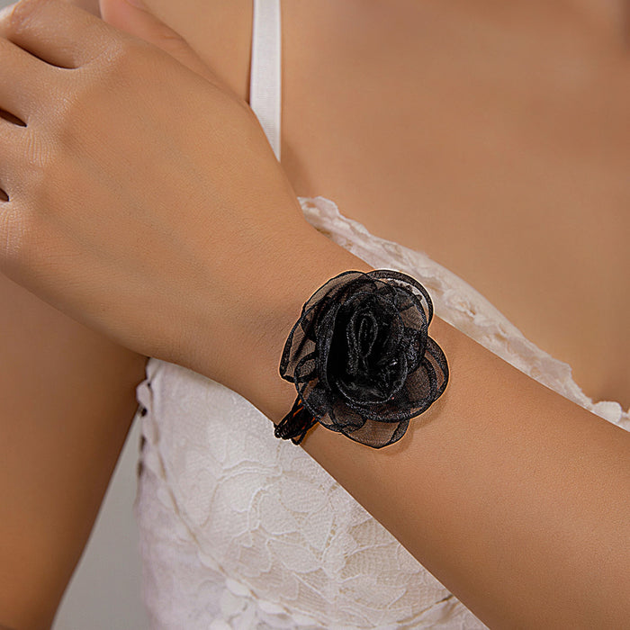 Pulsera de flores hinchadas de nuevo diseño: cadena de encaje de terciopelo de una sola capa para el brazo, joyería para mujer