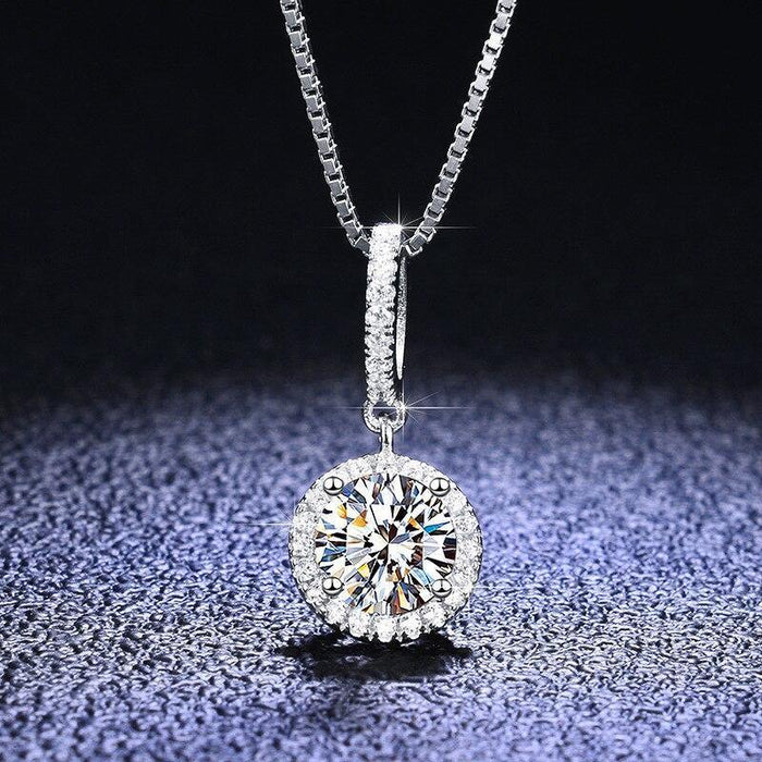 Retro Circle Full Diamond Pendant Women's Clavicle Chain Necklace