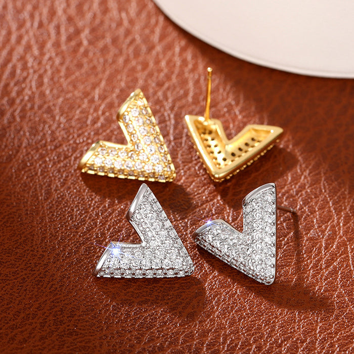 Personalized temperament fashion earrings English letter V-shaped earrings