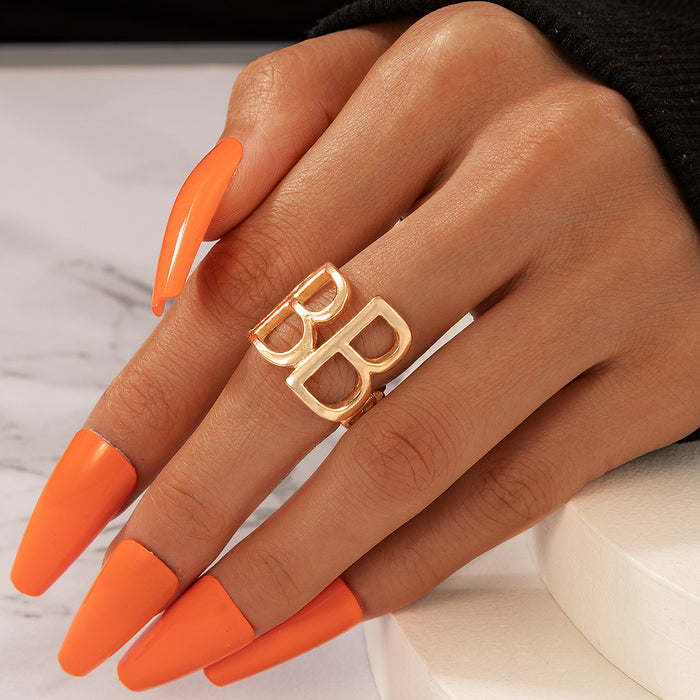 Creative letter B retro ring, stylish design