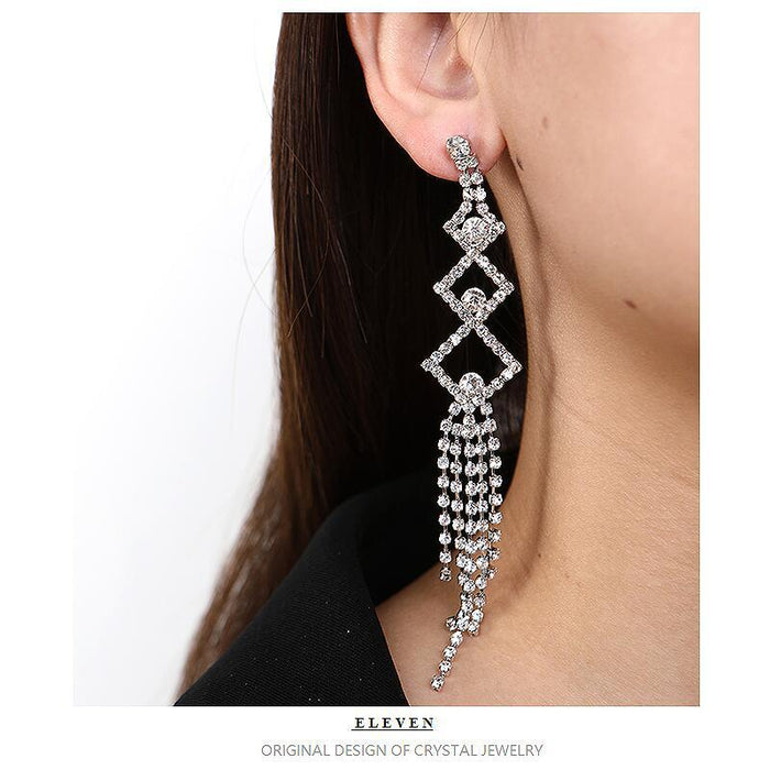 Exaggerated Chain Tassel Earrings - Trendy Statement Jewelry for Women