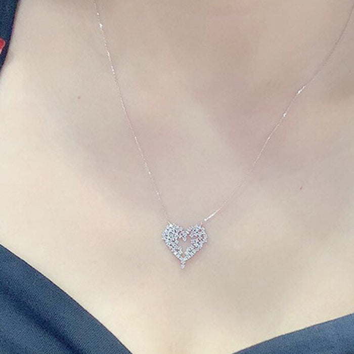 Full diamond heart-shaped necklace, luxurious micro-inlaid simulated zircon