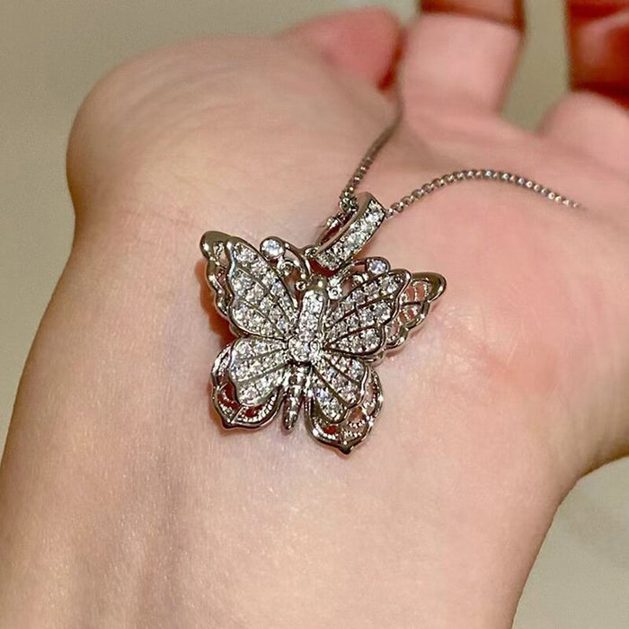 Double Butterfly O-Shaped Chain Necklace