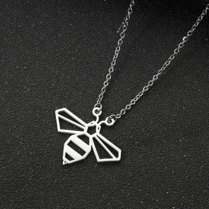 Hollow bee pendant necklace, cross-border wish new fashion stainless steel light luxury women's jewelry