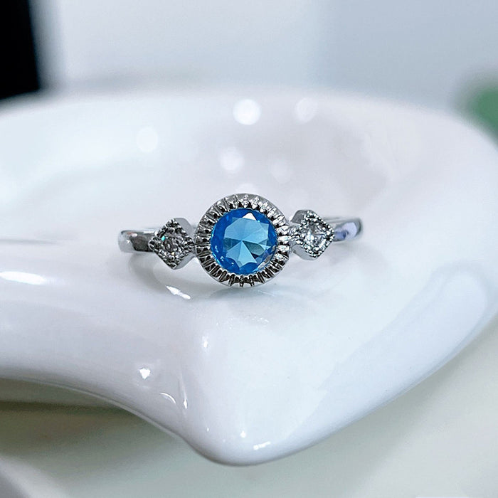 Women's simple twisted metal lock edge ring