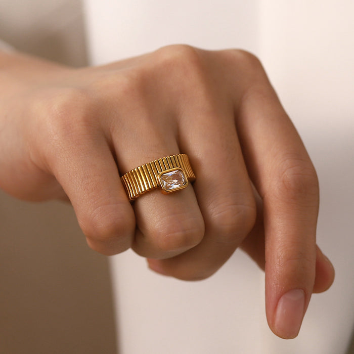 Vintage French-Style Zircon Ring with Vertical Stripes - Tarnish Resistant