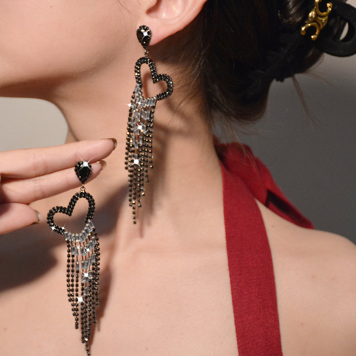 Vintage Geometric Heart Earrings - Black Zircon Studs for a Chic and Elegant Look