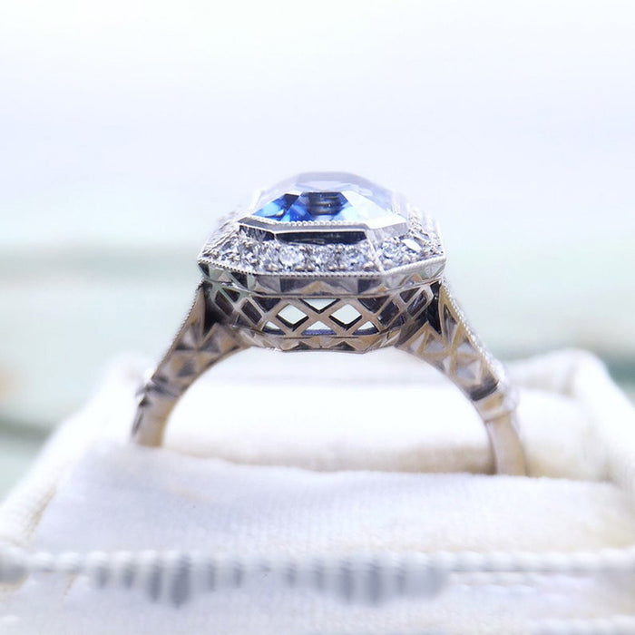 Royal style rich ring hexagonal blue metal ring