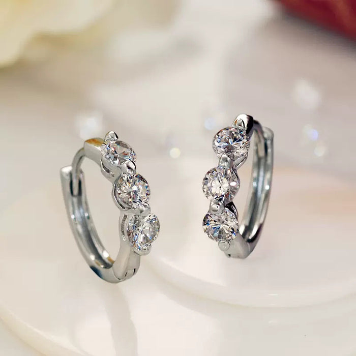 Pendientes de aro sencillos de lujo con imitación de diamantes