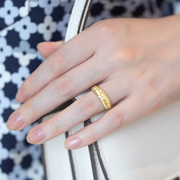 Anillo de moda trenzado cepillado con textura retro