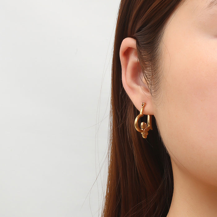 Trendy retro stainless steel earrings 18K gold personality exaggerated