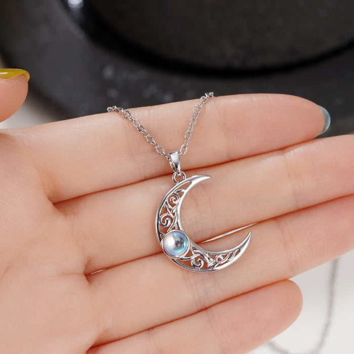 Sun and Moon Couple Pendant Women's Crescent Clavicle Necklace