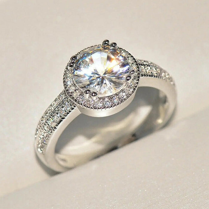 Elegante propuesta de anillo de bodas brillante