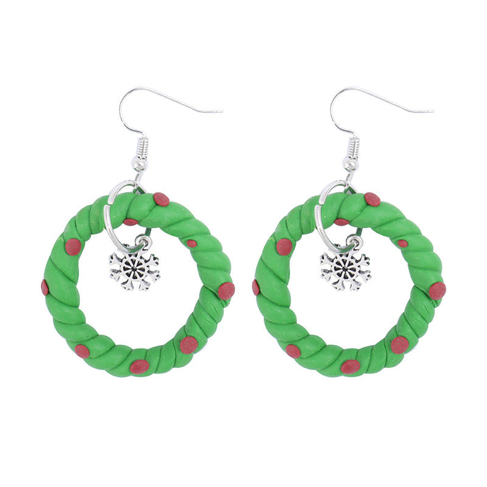 Christmas Mistletoe Clay Earrings - Elegant Carved Wreath Design