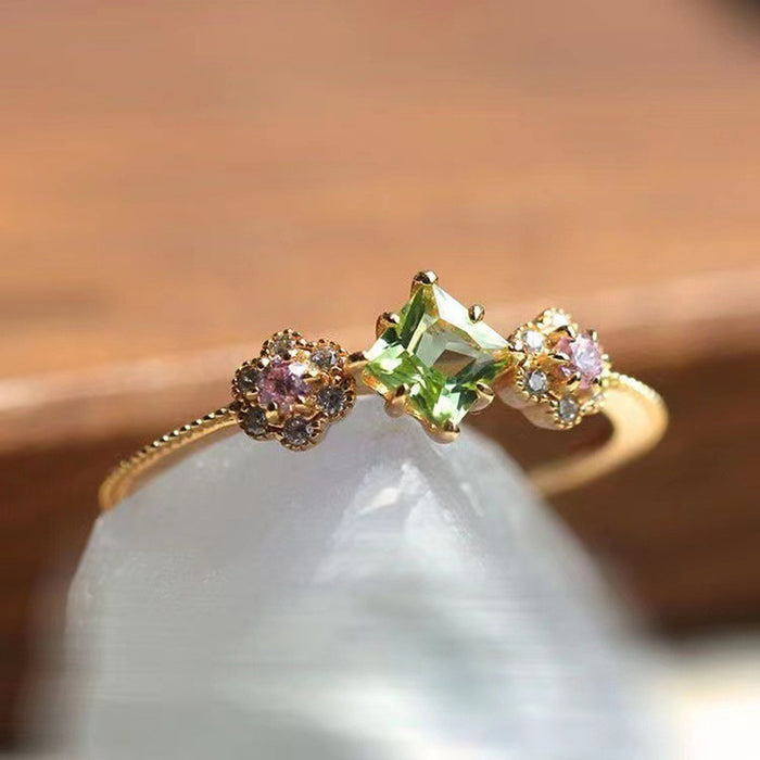 Square Emerald Gemstone Ring Crown Design Women's Jewelry