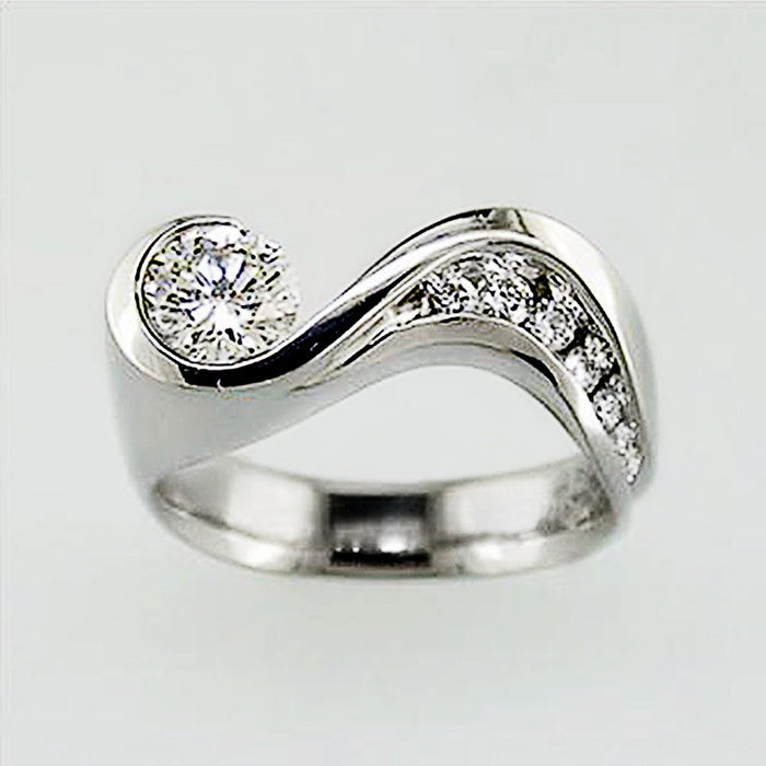 Platinum wave ring wave diamond zircon ring