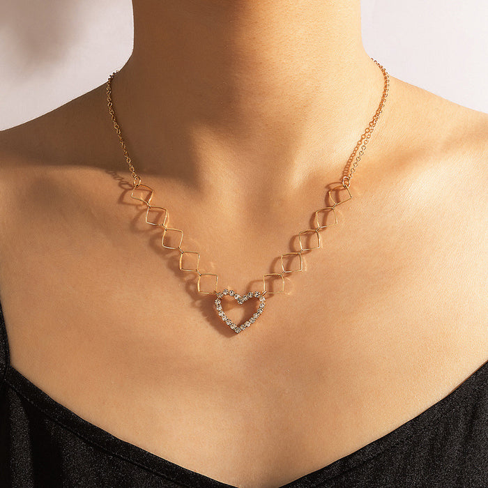 Collar con colgante de corazón geométrico para mujer: pieza llamativa y de moda con estilo INS