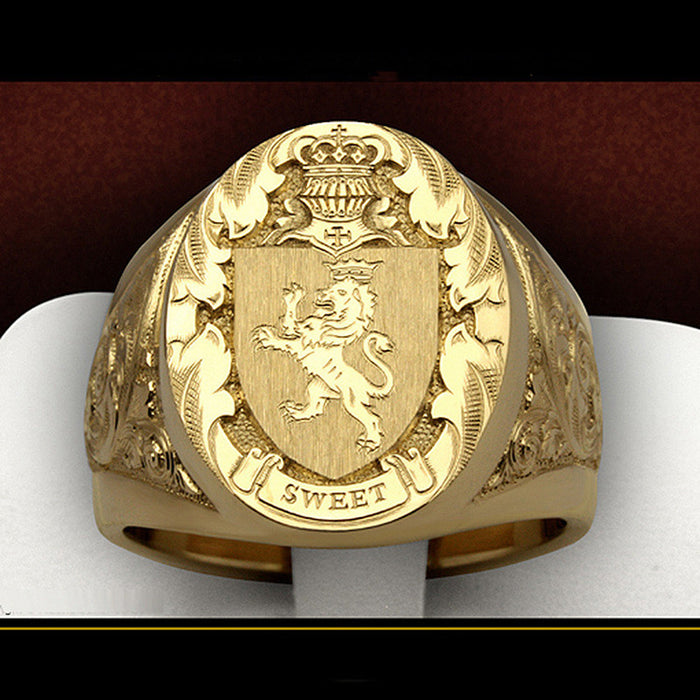 Anillo con emblema de escudo de león y corona