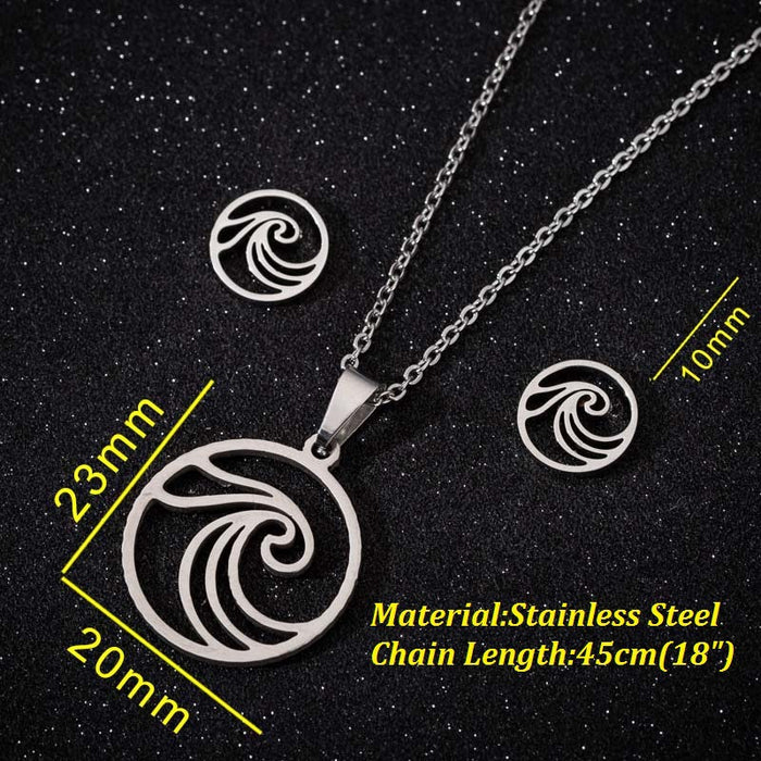 Hollow shark necklace, fashionable and personalized stainless steel pendant clavicle chain European and American style accessories