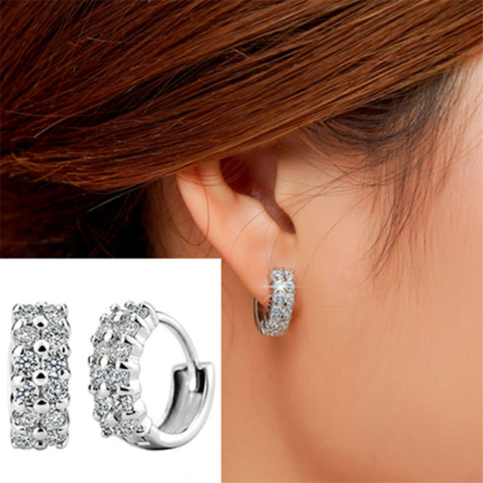 Light luxury round bead earrings for women European and American style daily commuting earrings