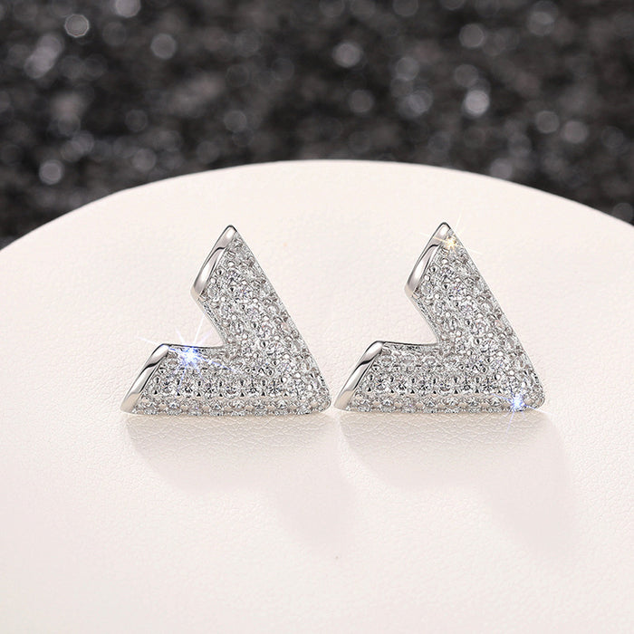 Personalized temperament fashion earrings English letter V-shaped earrings